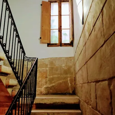 Semesterbostad A 400 Year Old Large Town House In Valletta. *